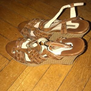 Max studio leather wedges